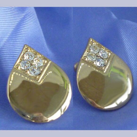 TRIFARI GOLD CRYSTAL TEARDROP PIERCED EARRINGS - Picture 1 of 4